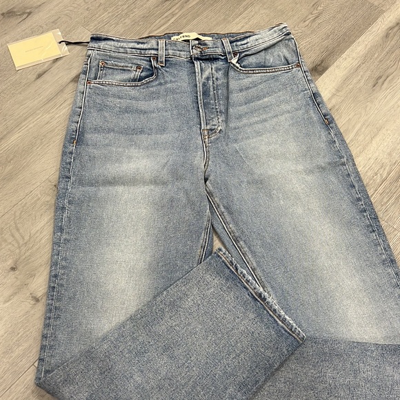 GRLFRND cassidy mid rise straight jean in la brea  NWT size 30 - Picture 2 of 9